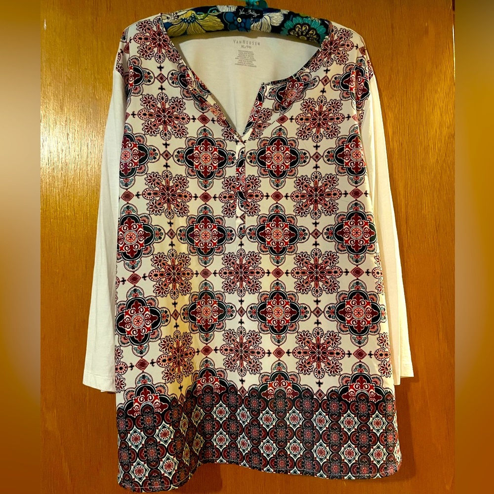 Van Heusen pop over top size XL